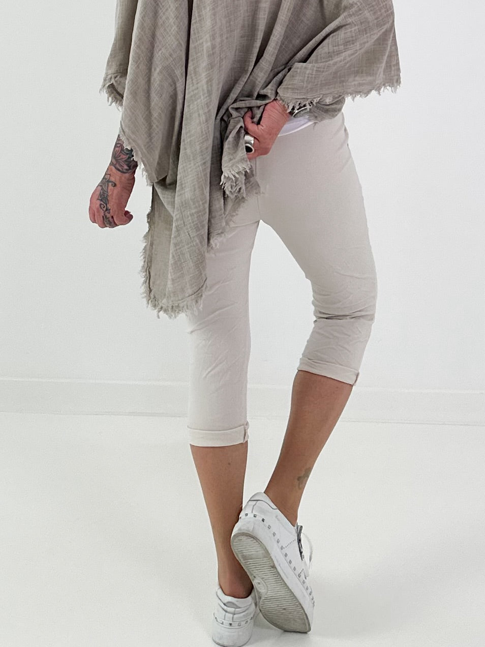 Capri Hose mit Bindeband - beige