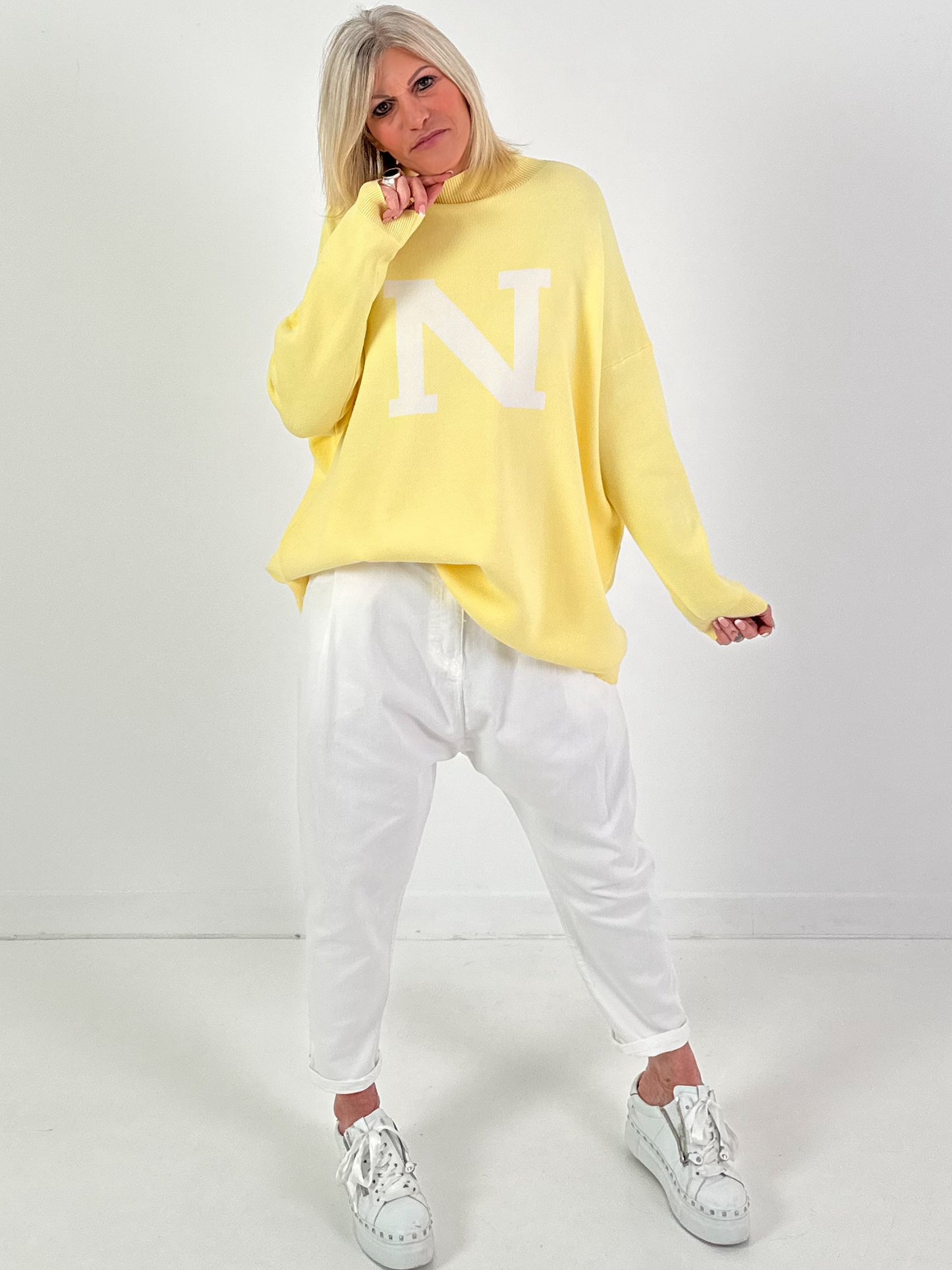 Pullover Modell "N-Edition" - gelb ( lieferbar ab ca. 12.12.25)