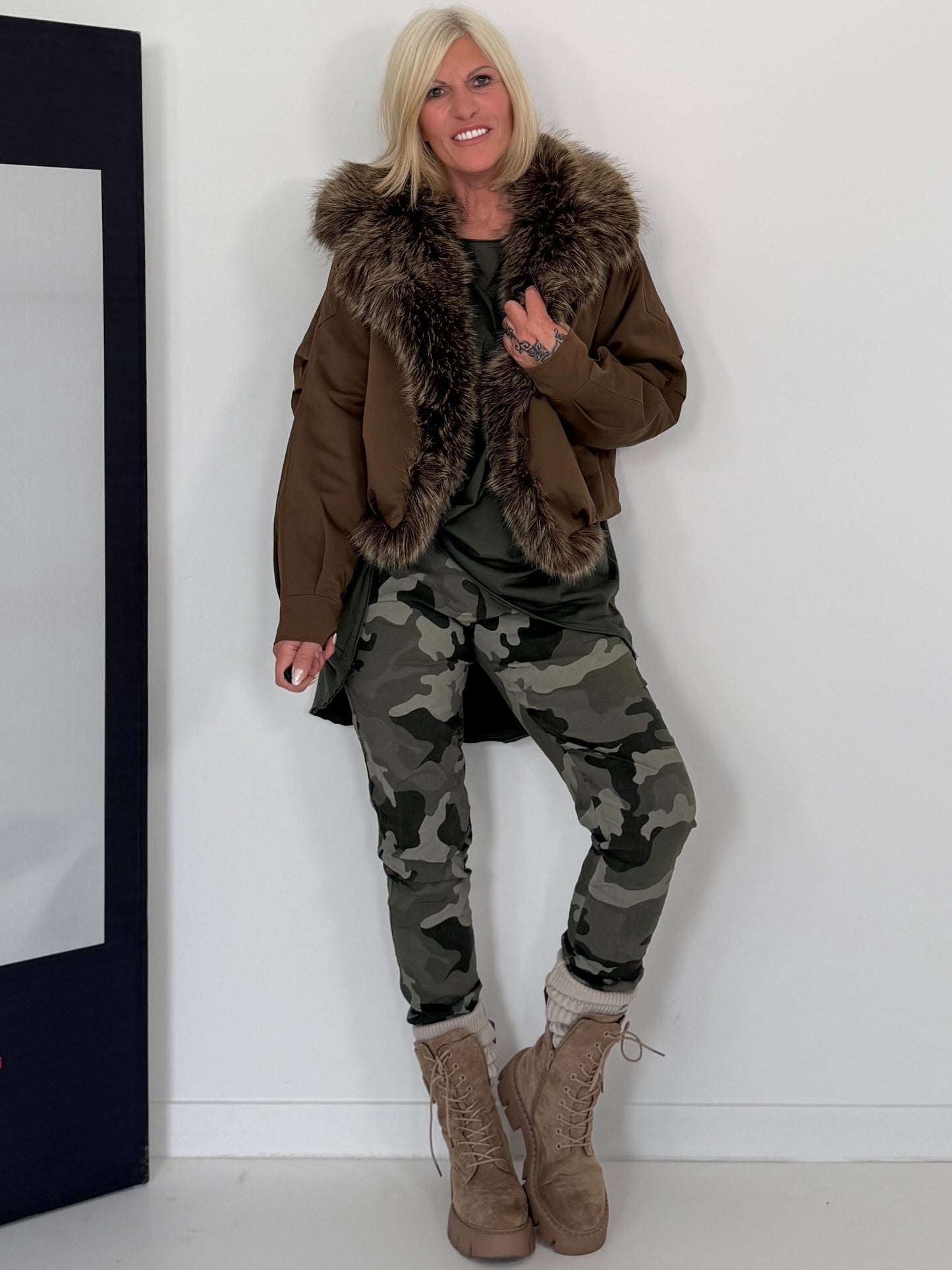 Jacke mit kuscheligem Fellkragen - schoko