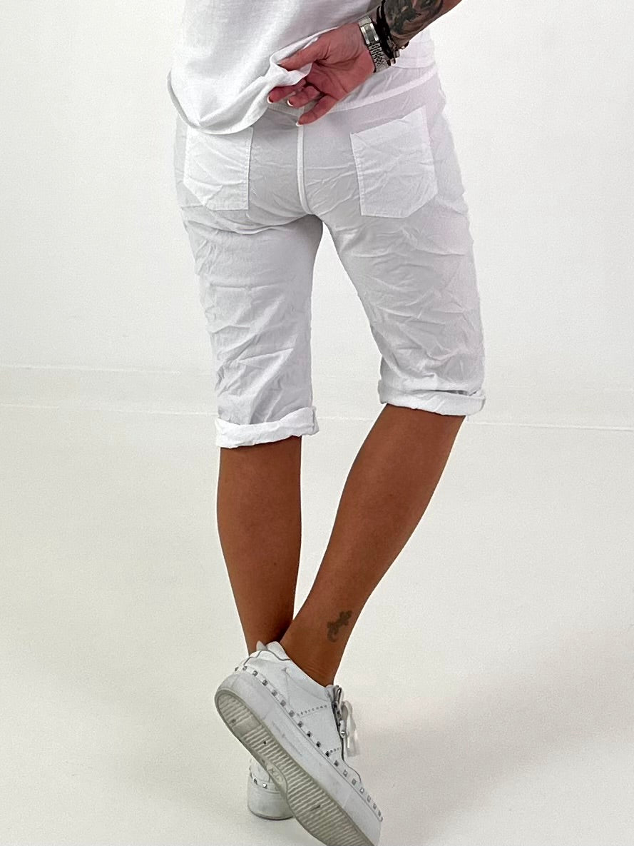 Shorts with patches - white