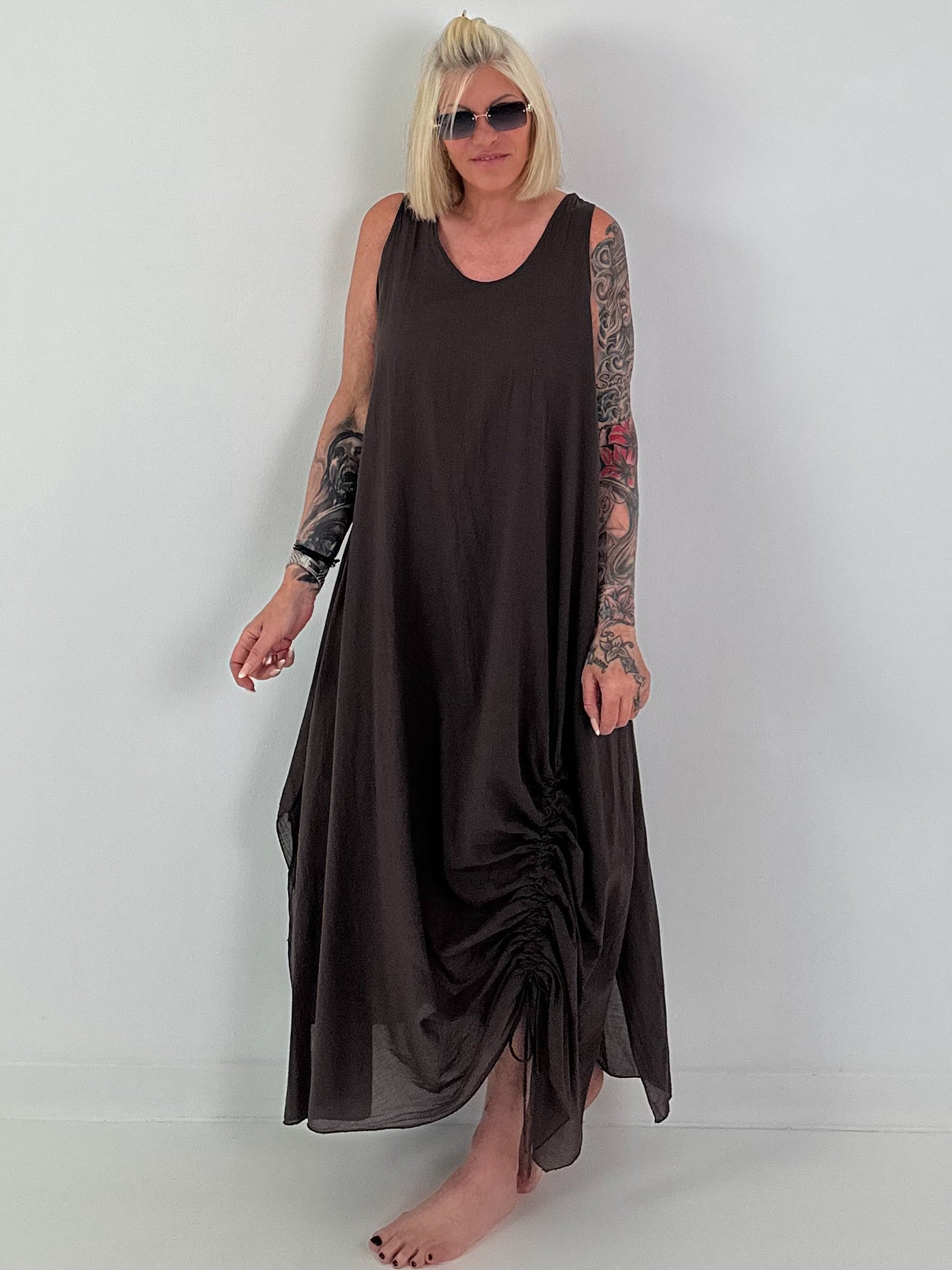 Sommerkleid mit Raff-Detail - schoko