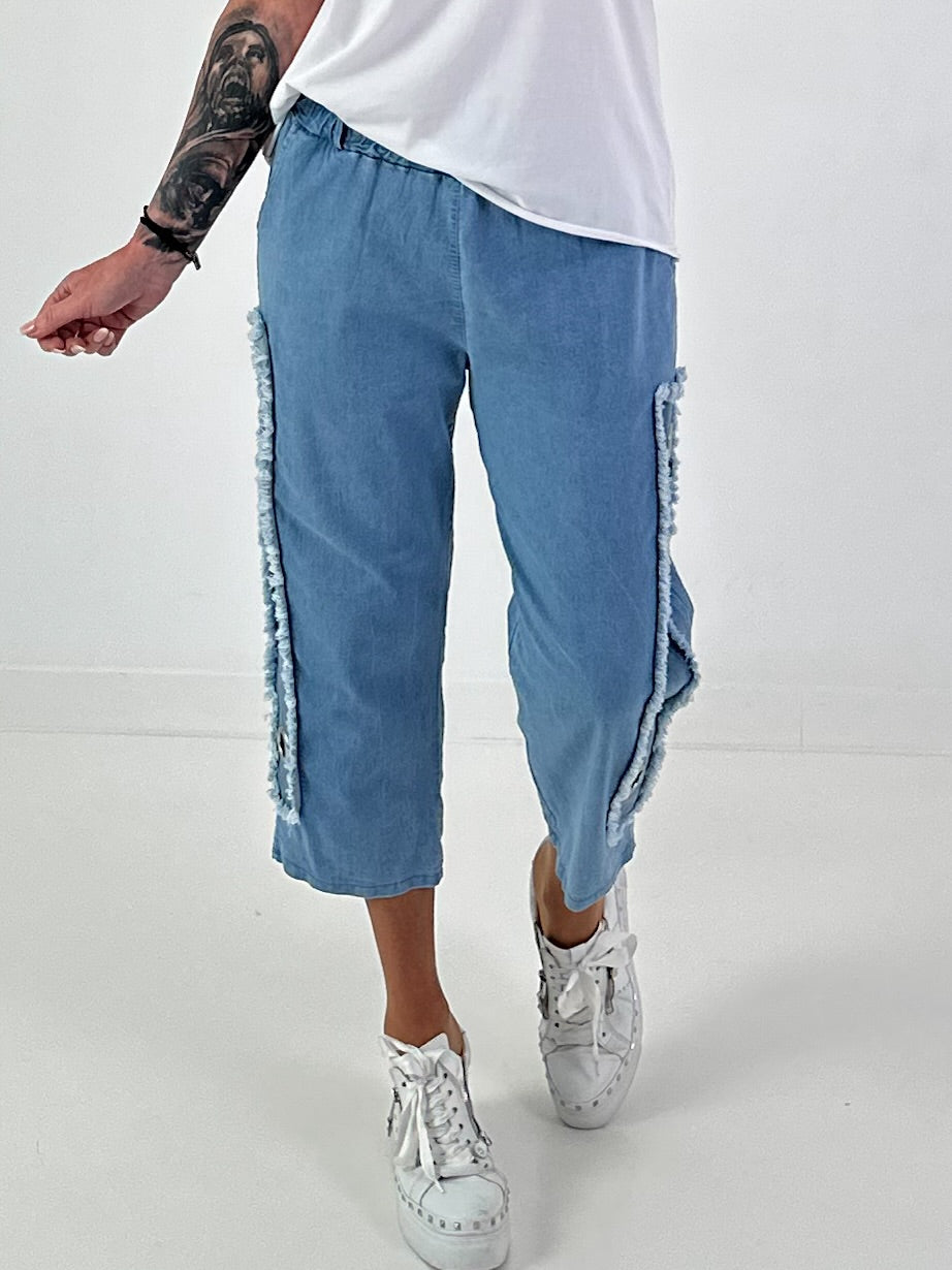 Jeans with eyelet details - light blue