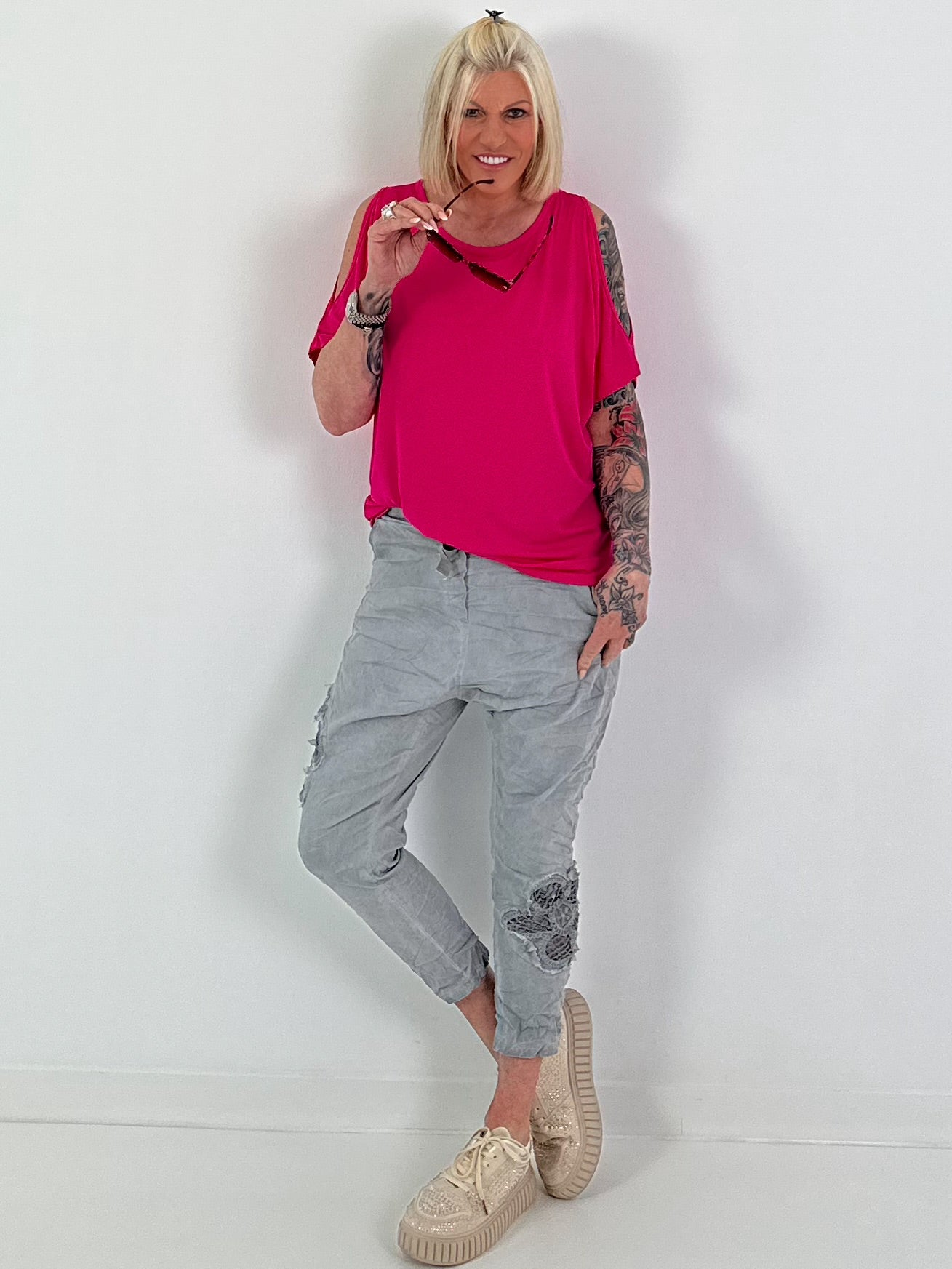 Cut-Out T-Shirt - Pink
