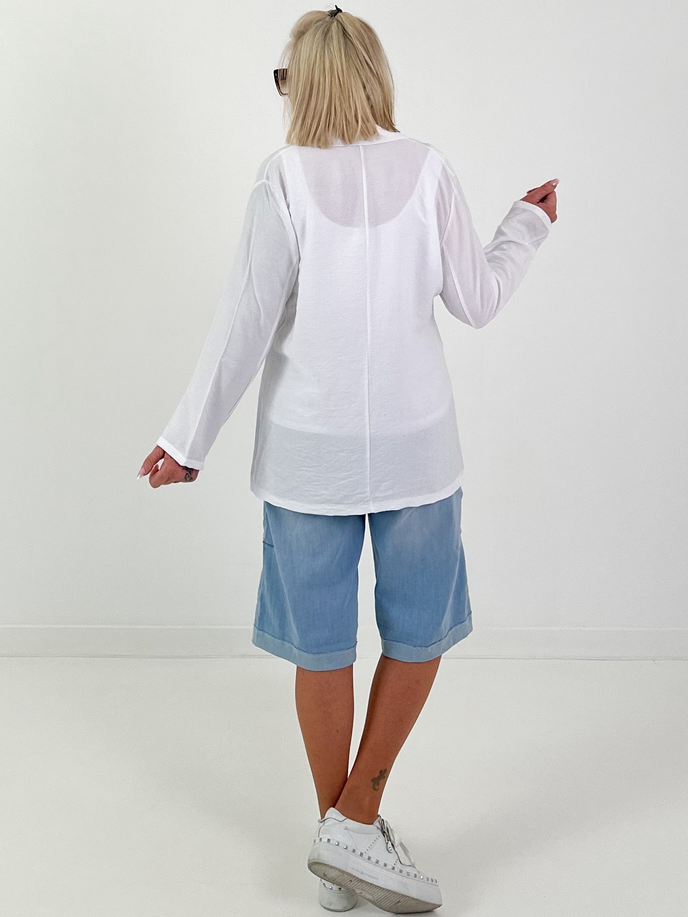 Lichte blazer met kleppen - wit