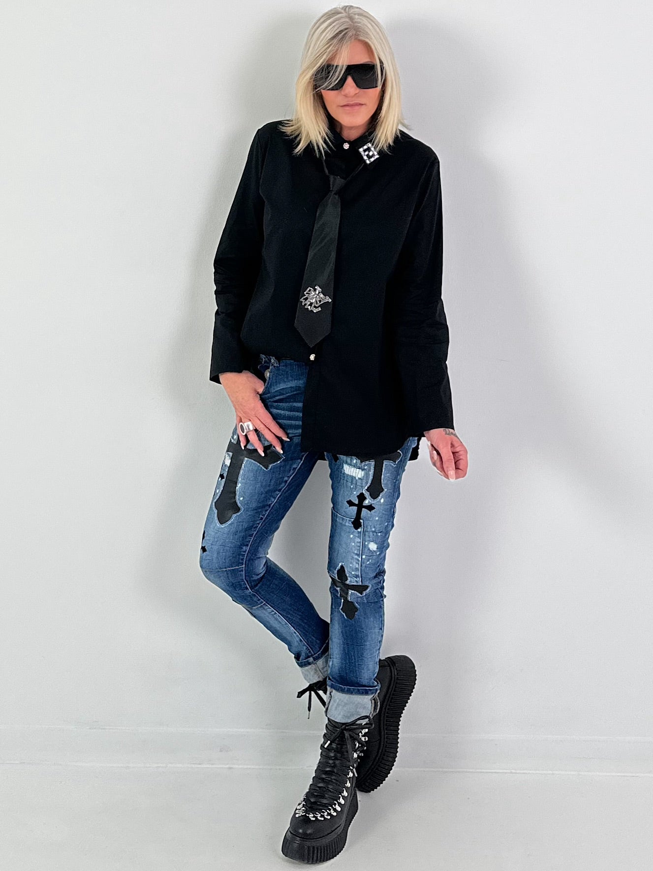 Blouse model "Crystal Collar" - zwart