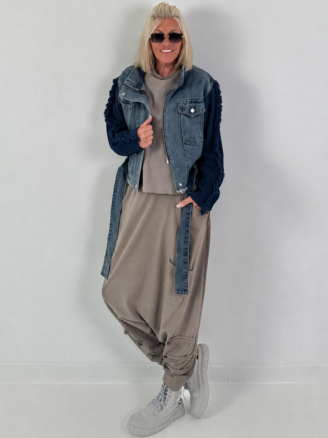 Denim jacket with knitted sleeves - denim-navy