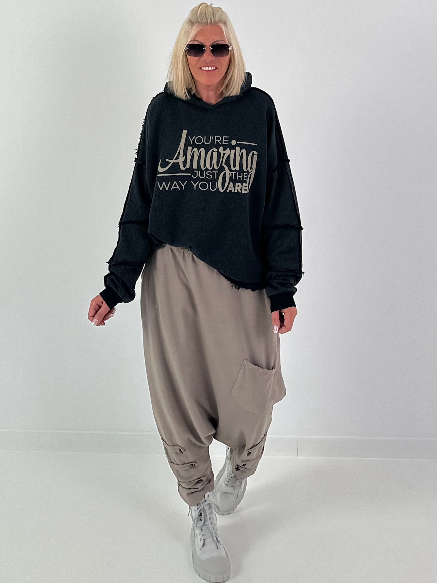 Hoodie Amazing - anthrazit