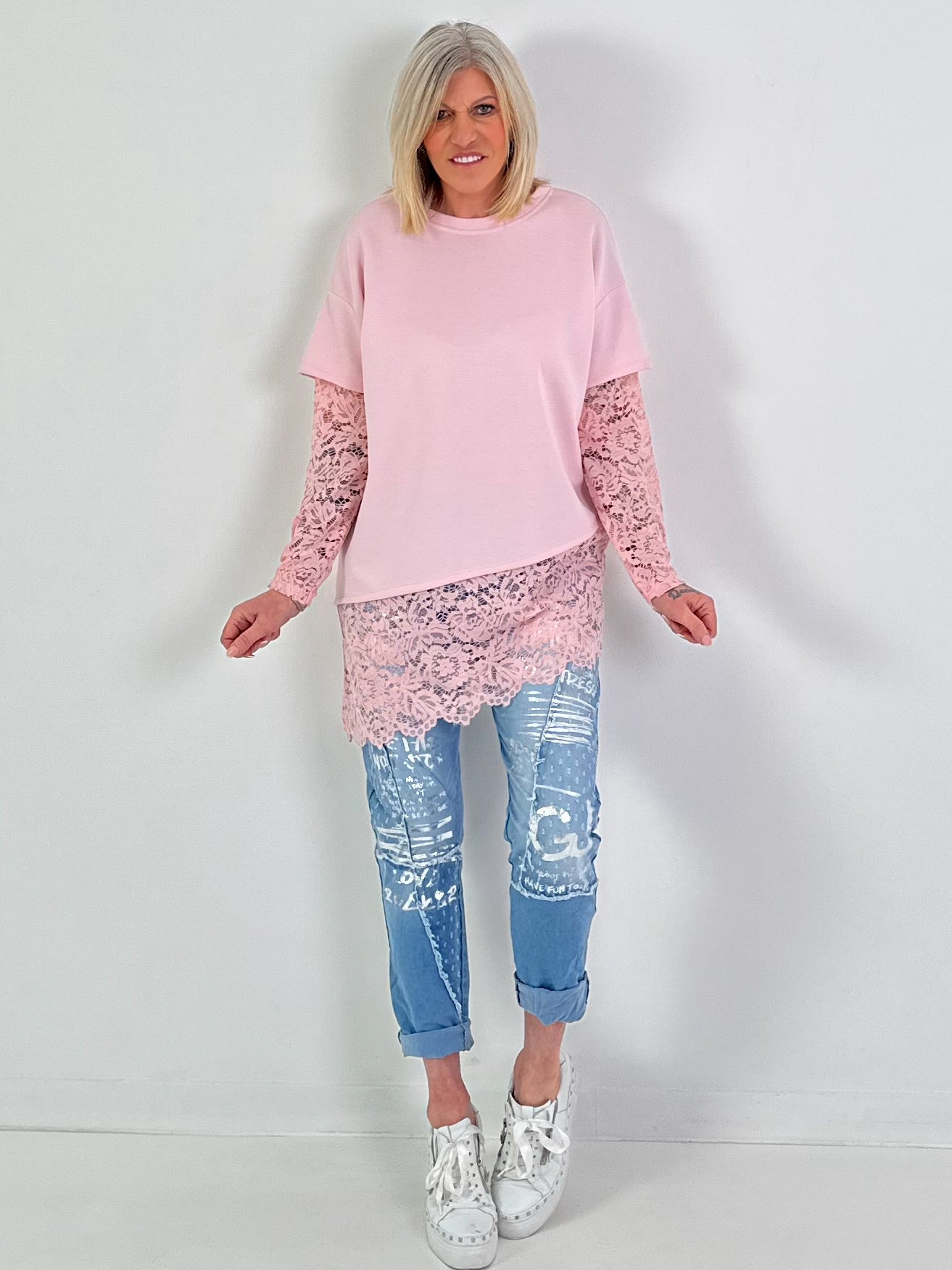 Trui met kanten mouwen - roze