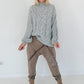 Kuschliger Strickpullover mit Zopfmuster - grau