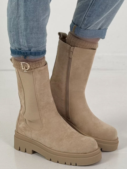 Bootie Modell "Velvet Trail" - beige