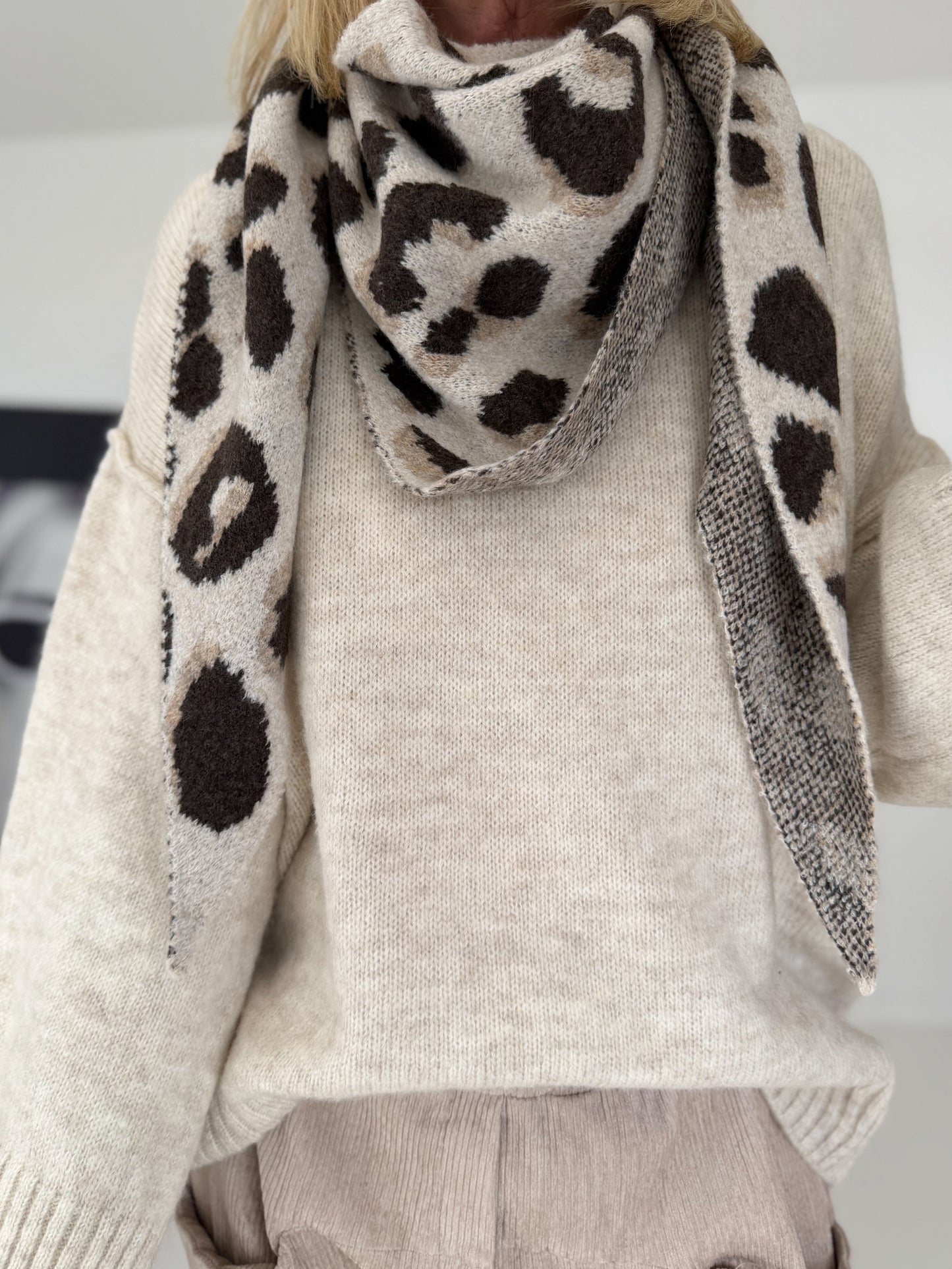 Kuschliger driehoekige sjaal - leo-beige-multicolor