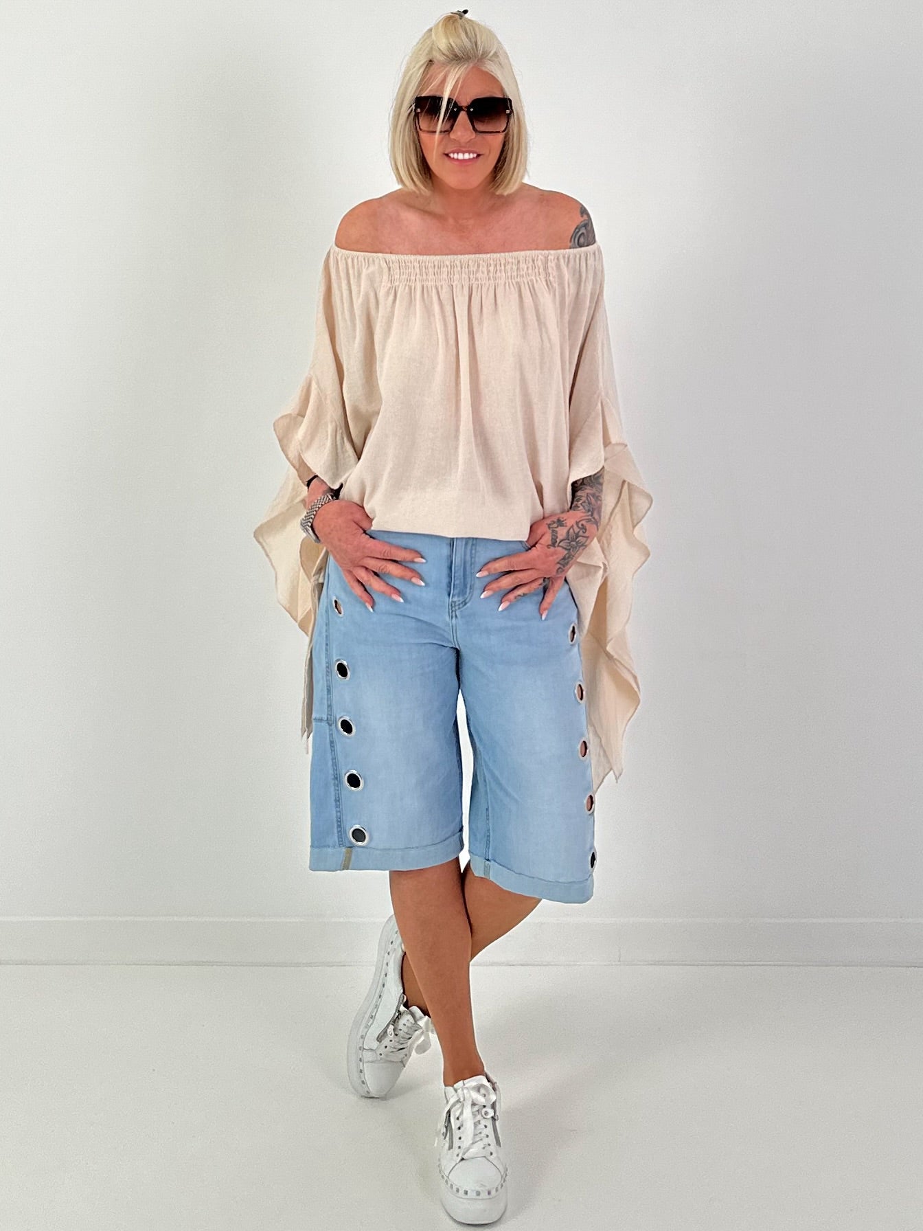 Tunic with side ruffles - beige