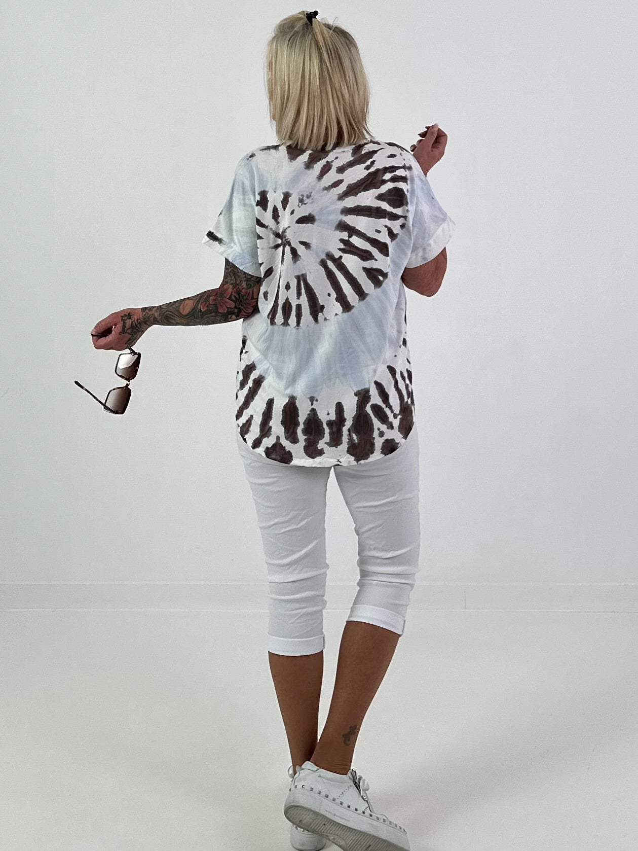 Batik Shirt - weiss-hellblau-dunkelbraun