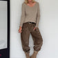 Geribd T-shirt met gerafelde V-hals - beige