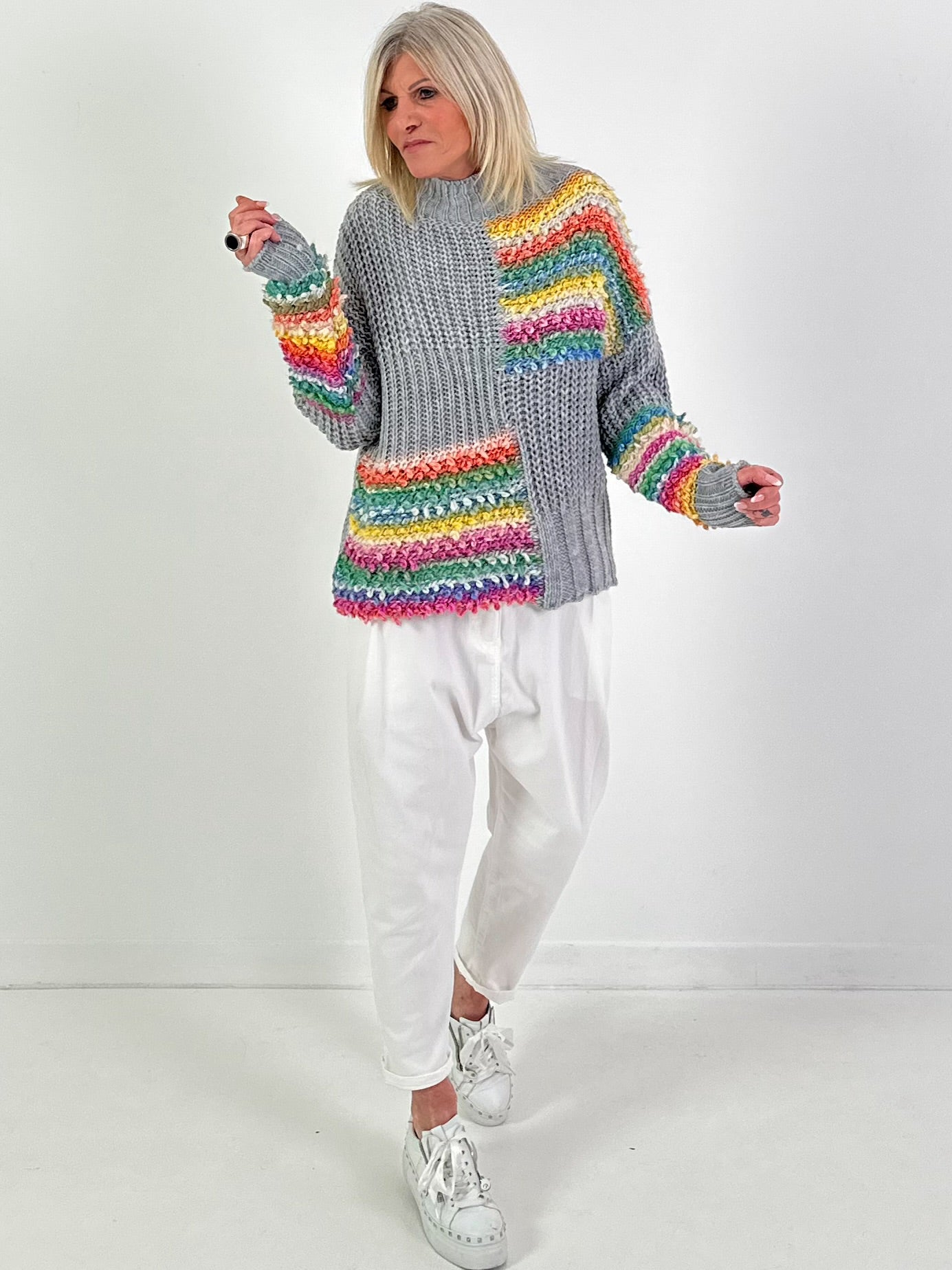 Pullover Modell "Rainbow Dream Knit" - grau