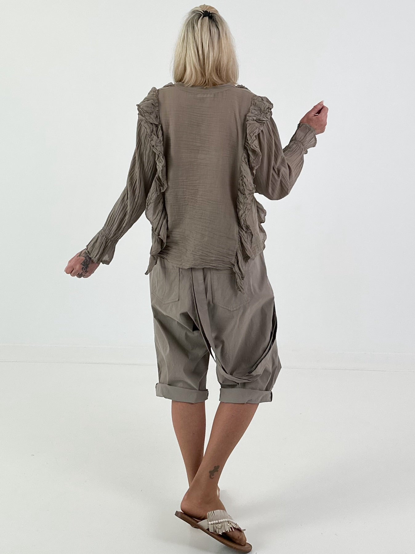 Tie-front tunic with flounces - taupe