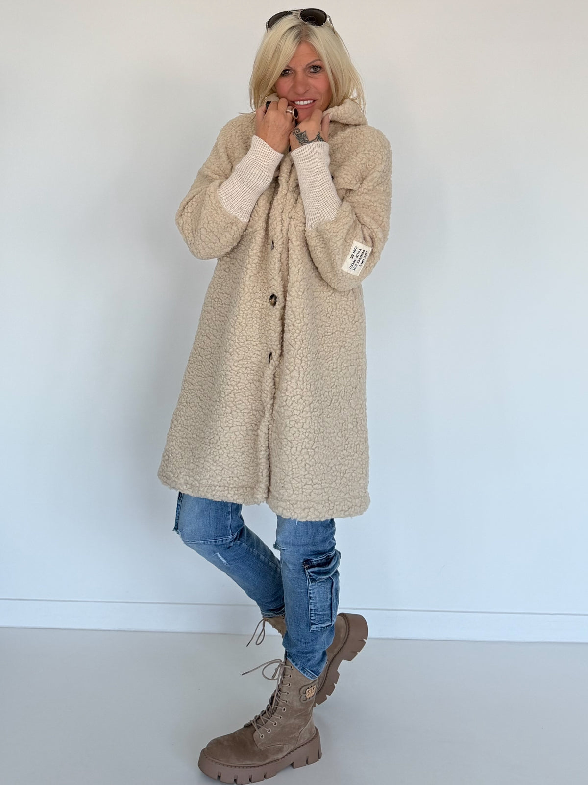 Teddymantel met mouwen met omslag - beige