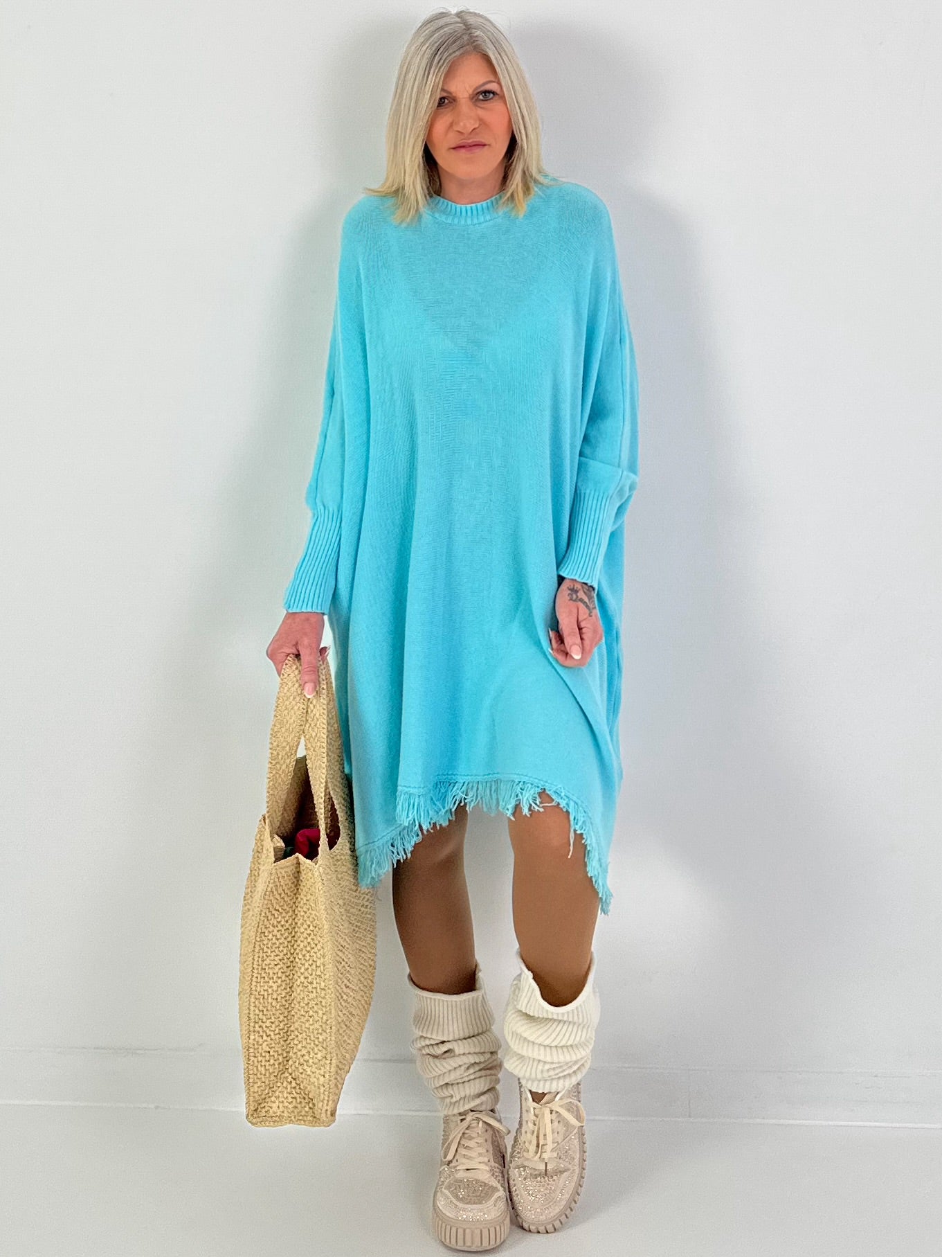 Strickkleid mit Fransen - türkis