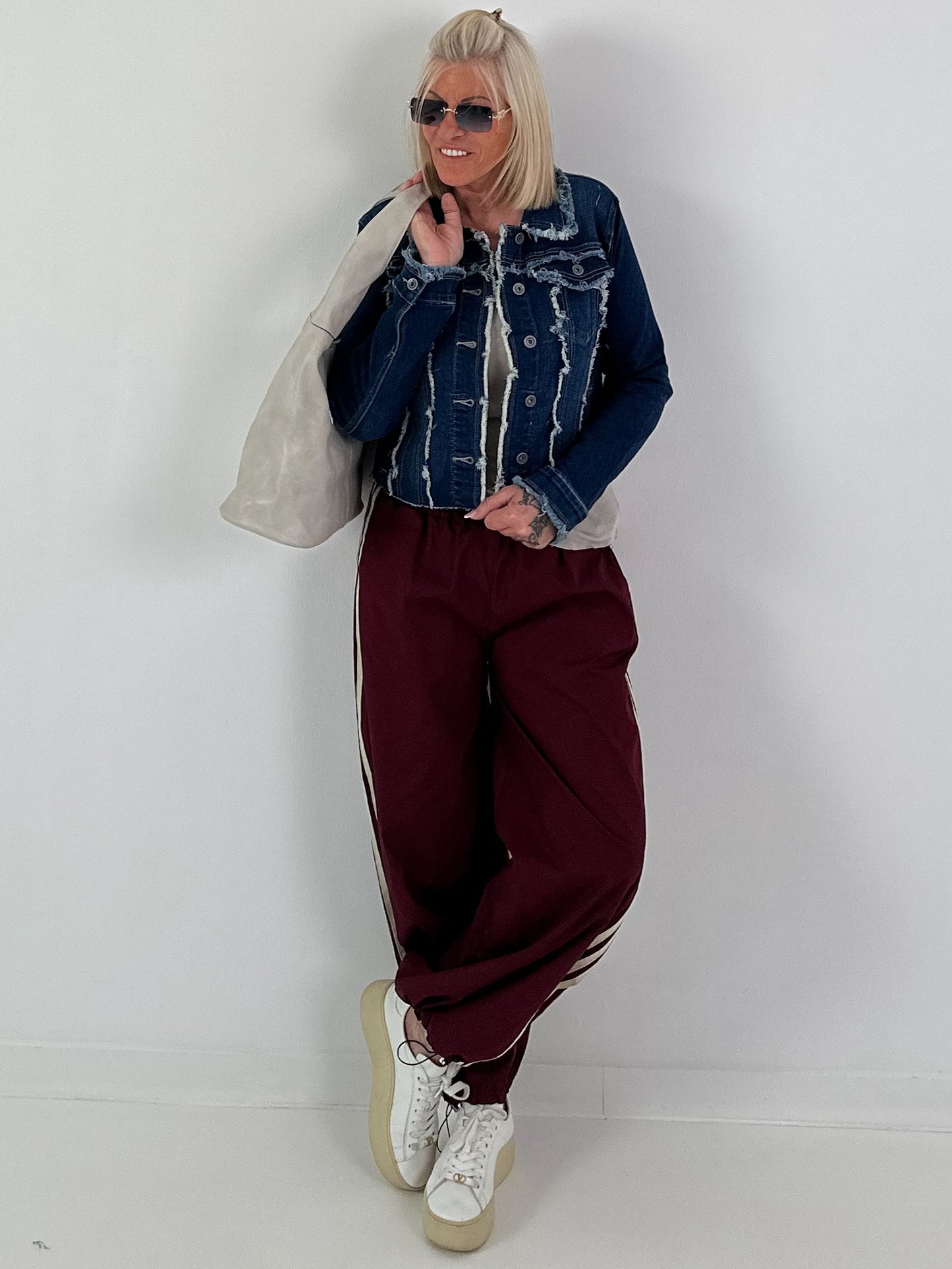 Pants with elastic waistband - burgundy