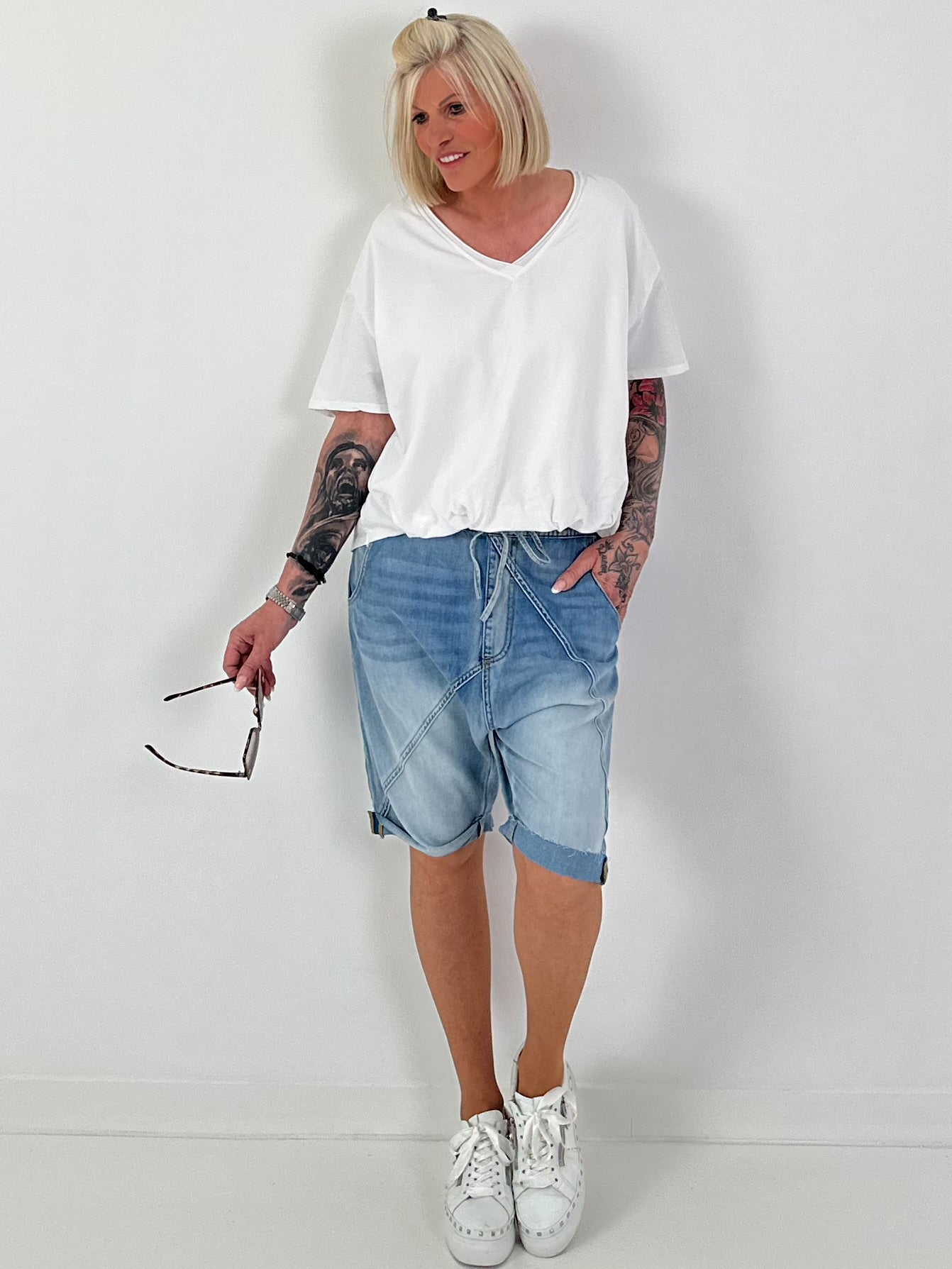 Gathered Hem T-Shirt - white
