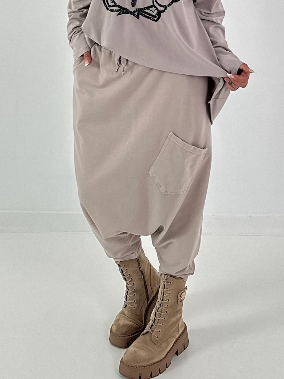 Haremhose mit aufgesetzter Tasche - beige