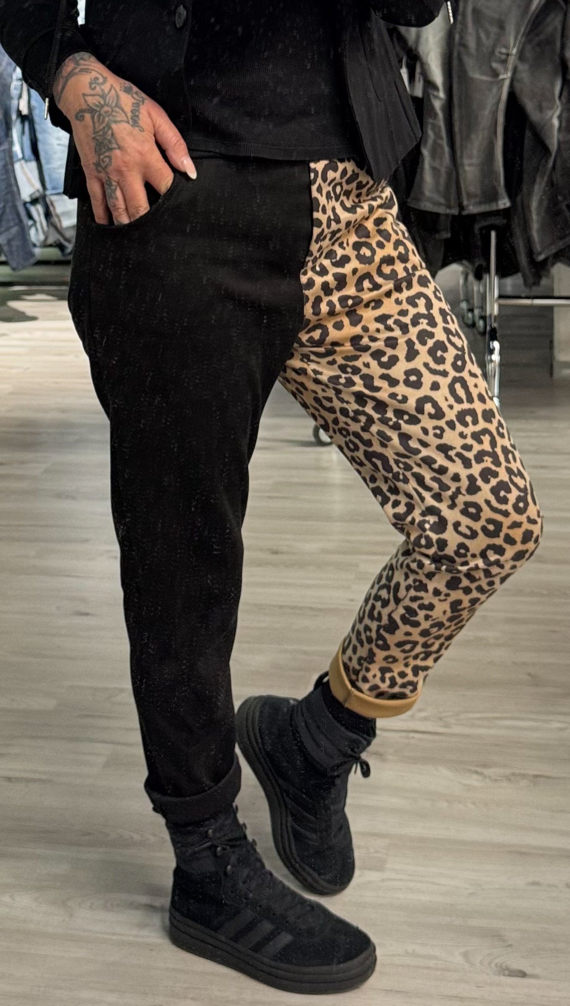 Suede-look trousers model "Two-Face" - black-leo