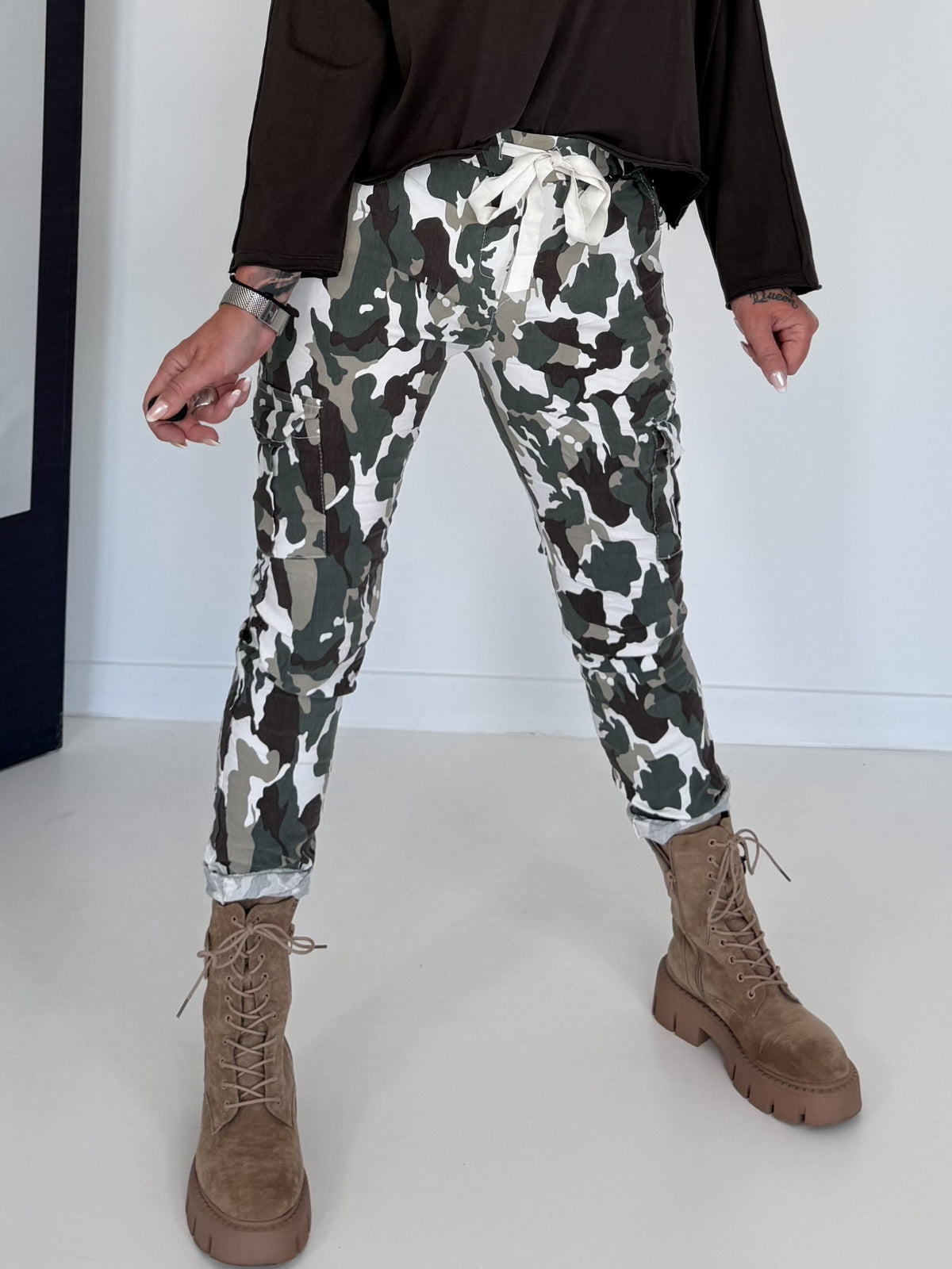 Cargo trousers with camouflage print - white-olive-multicoloured