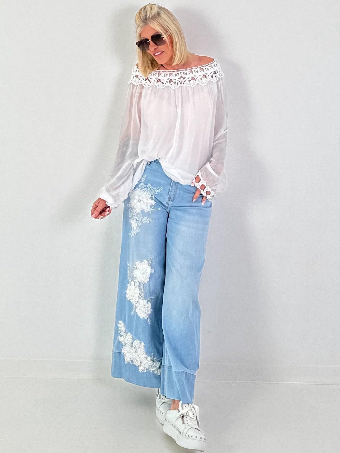 Silk tunic with crocheted neckline - white