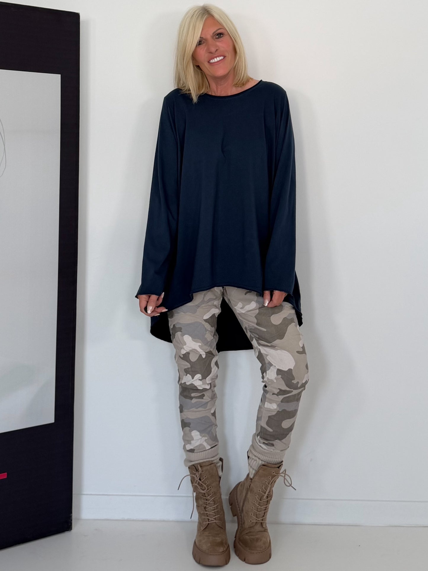 Basic Shirt mit Rundhalsausschnitt - marine