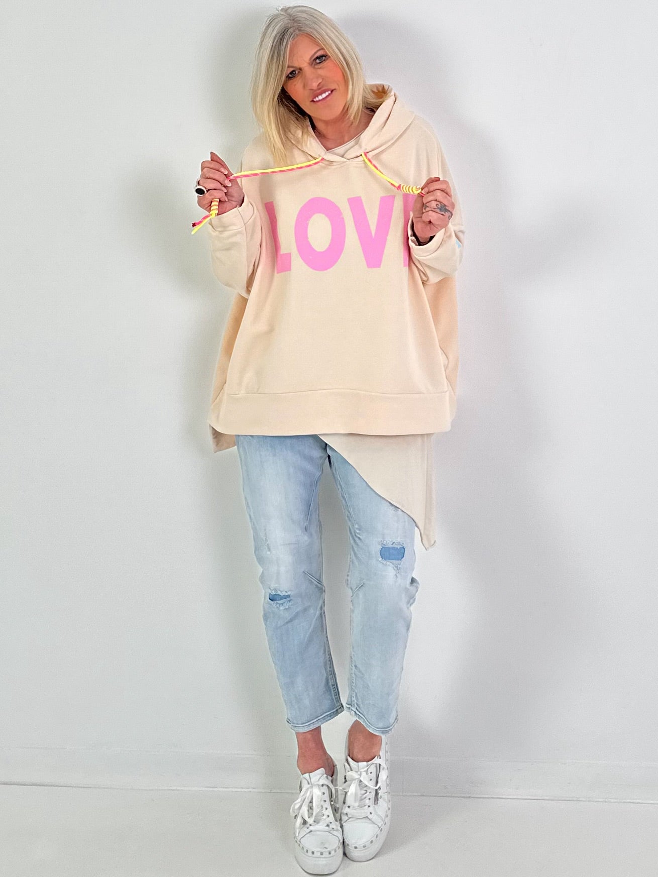 Oversized hoodie Love - beige