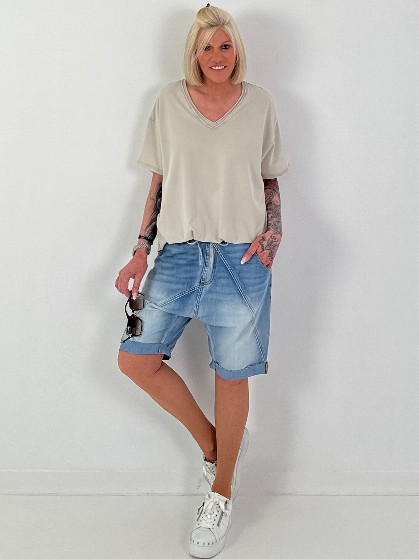 Short denim baggy shorts