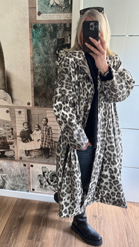Oversized jas in lederlook, model "Animal Elegance" - wit-multicolour