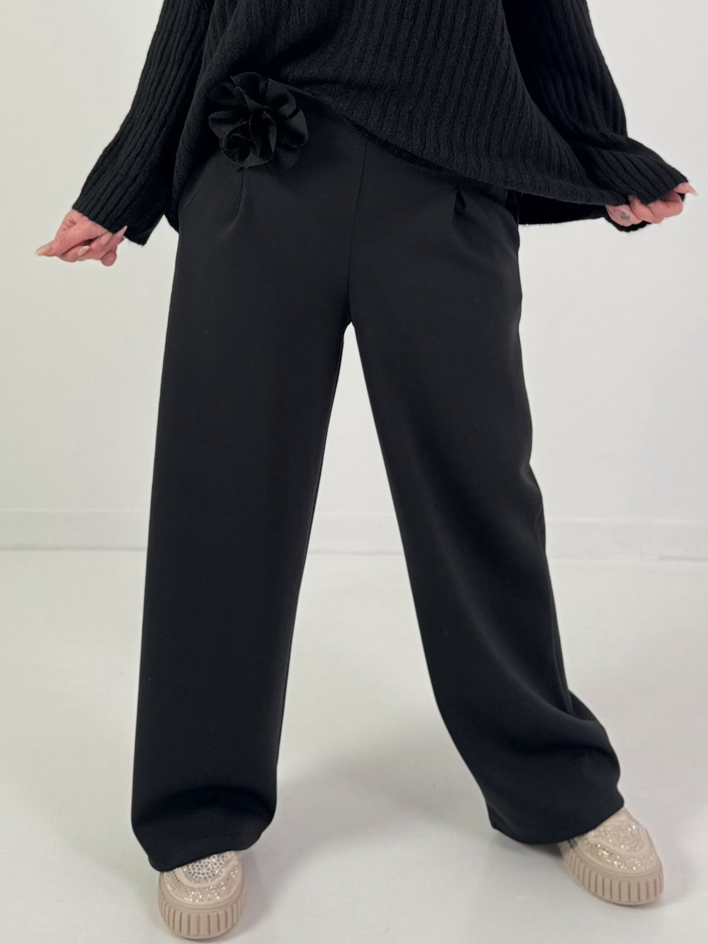 Hose Modell "Blossom Ease" - schwarz