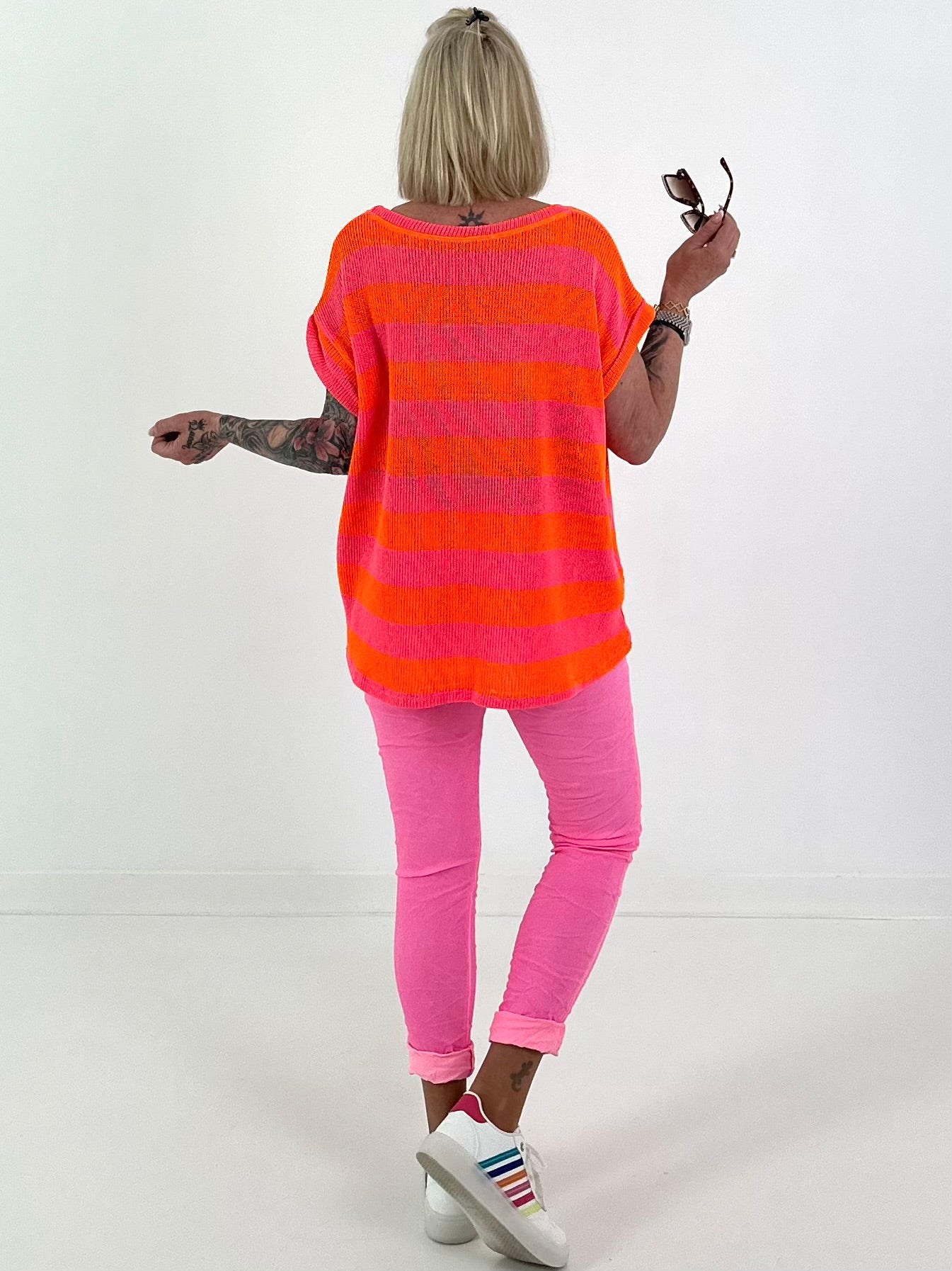 Knitted sweater with short sleeves NYC - neon orange-neon pink