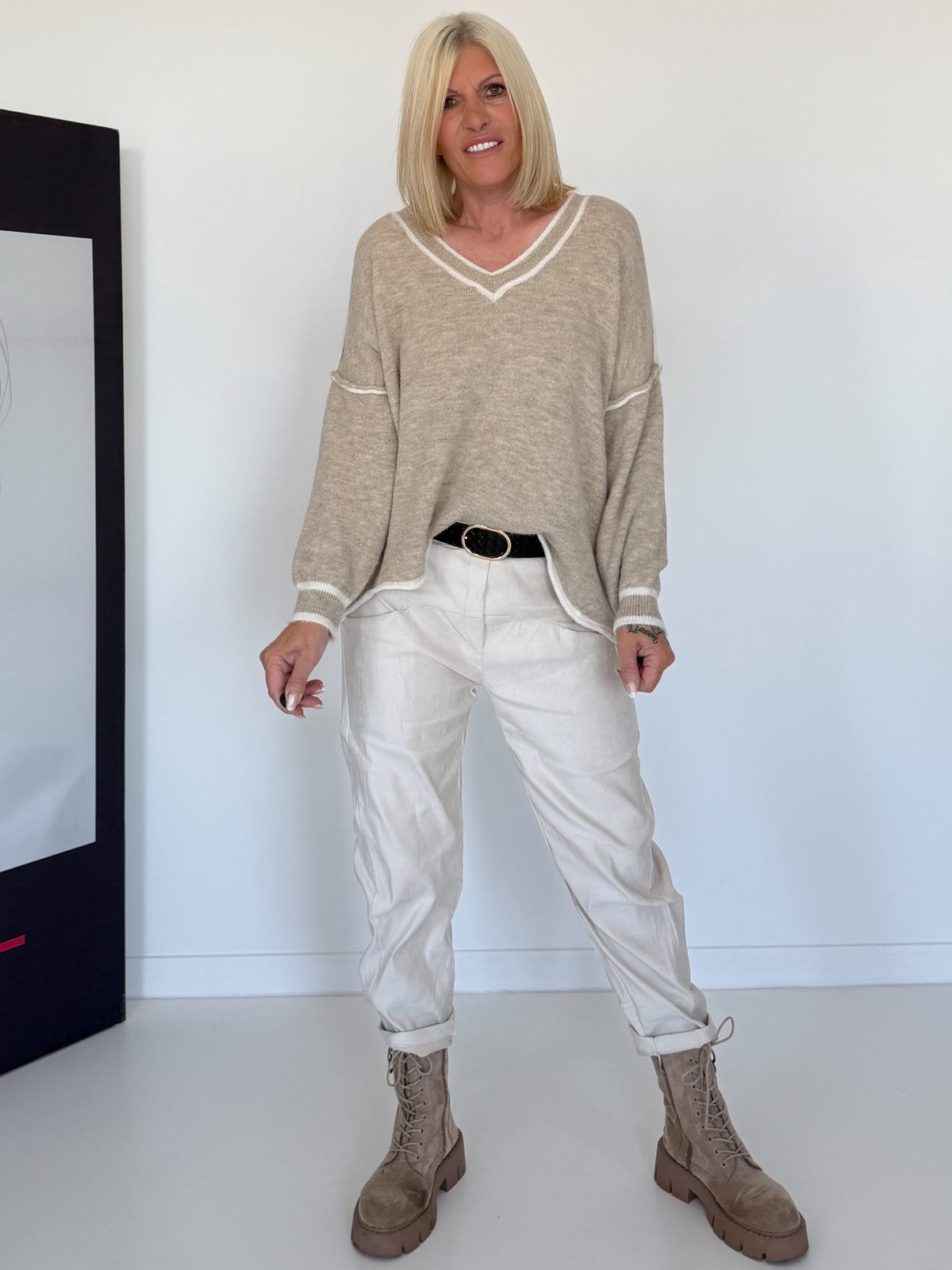 Kuscheliger Pullover mit V-Ausschnitt - beige-ecru