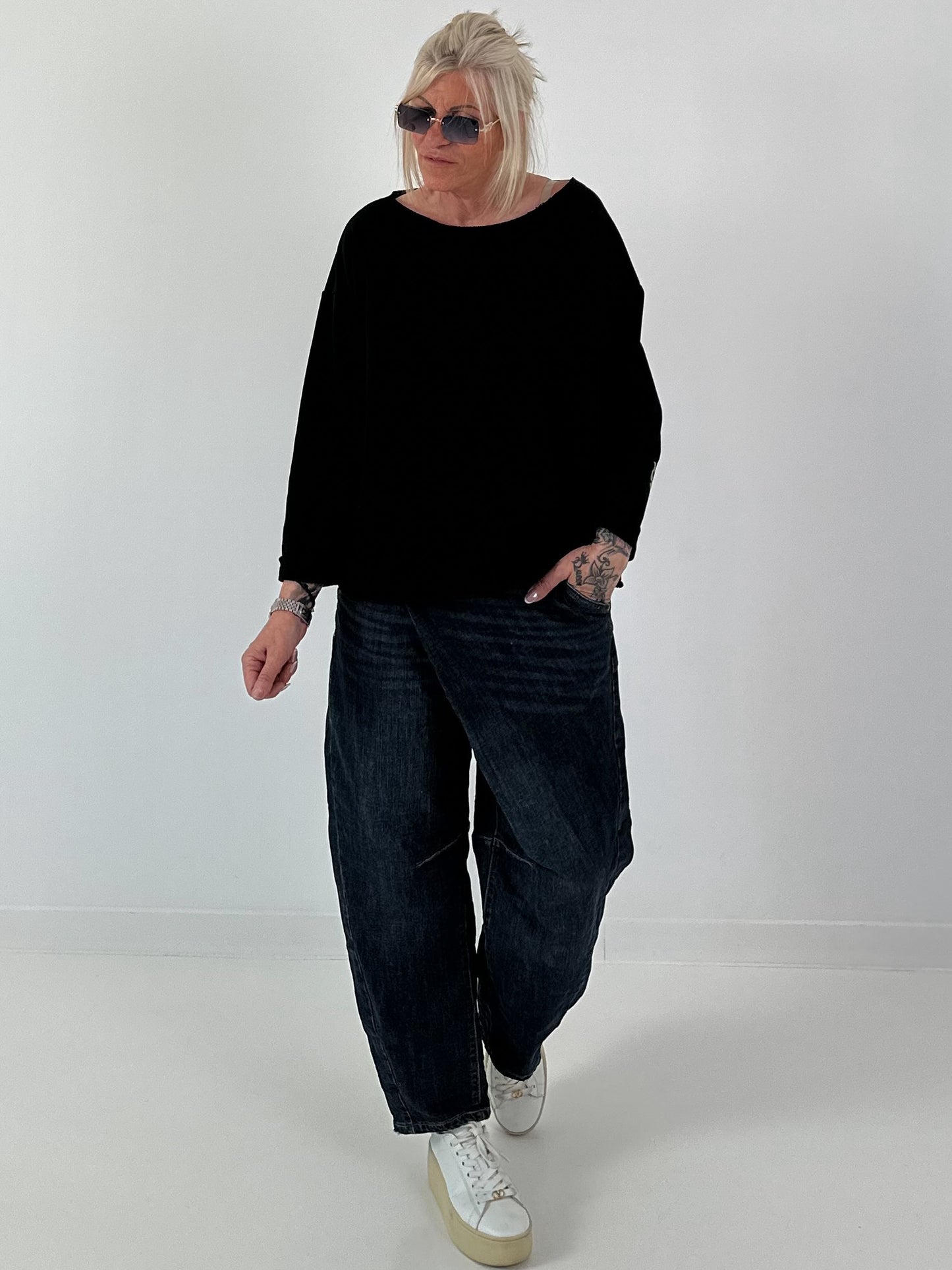 Sweatshirt SWEET mit Leo-Print - schwarz