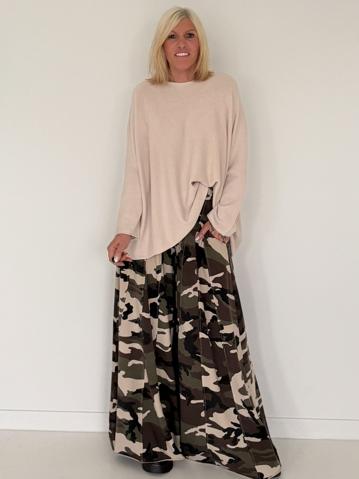 Palazzo-Sweathose in Camouflage-Look - beige-mehrfarbig