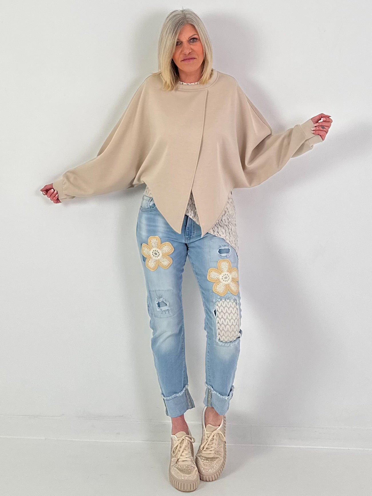 Oversized Sweater überlappend - beige