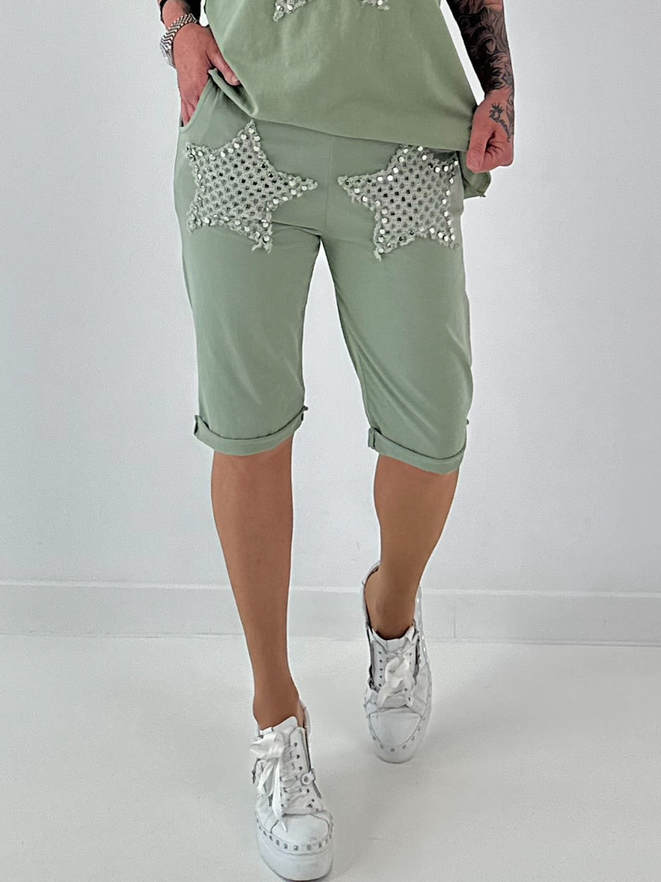 Sweat Short mit Häkelstern und  Nieten - khaki