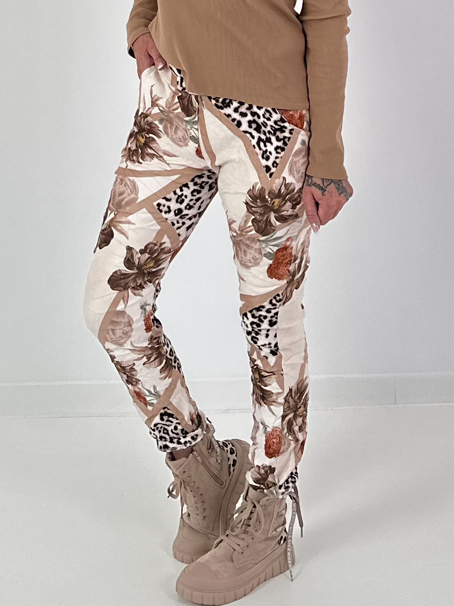 Hose in Wildleder-Optik mit Print Mix - leo - beige