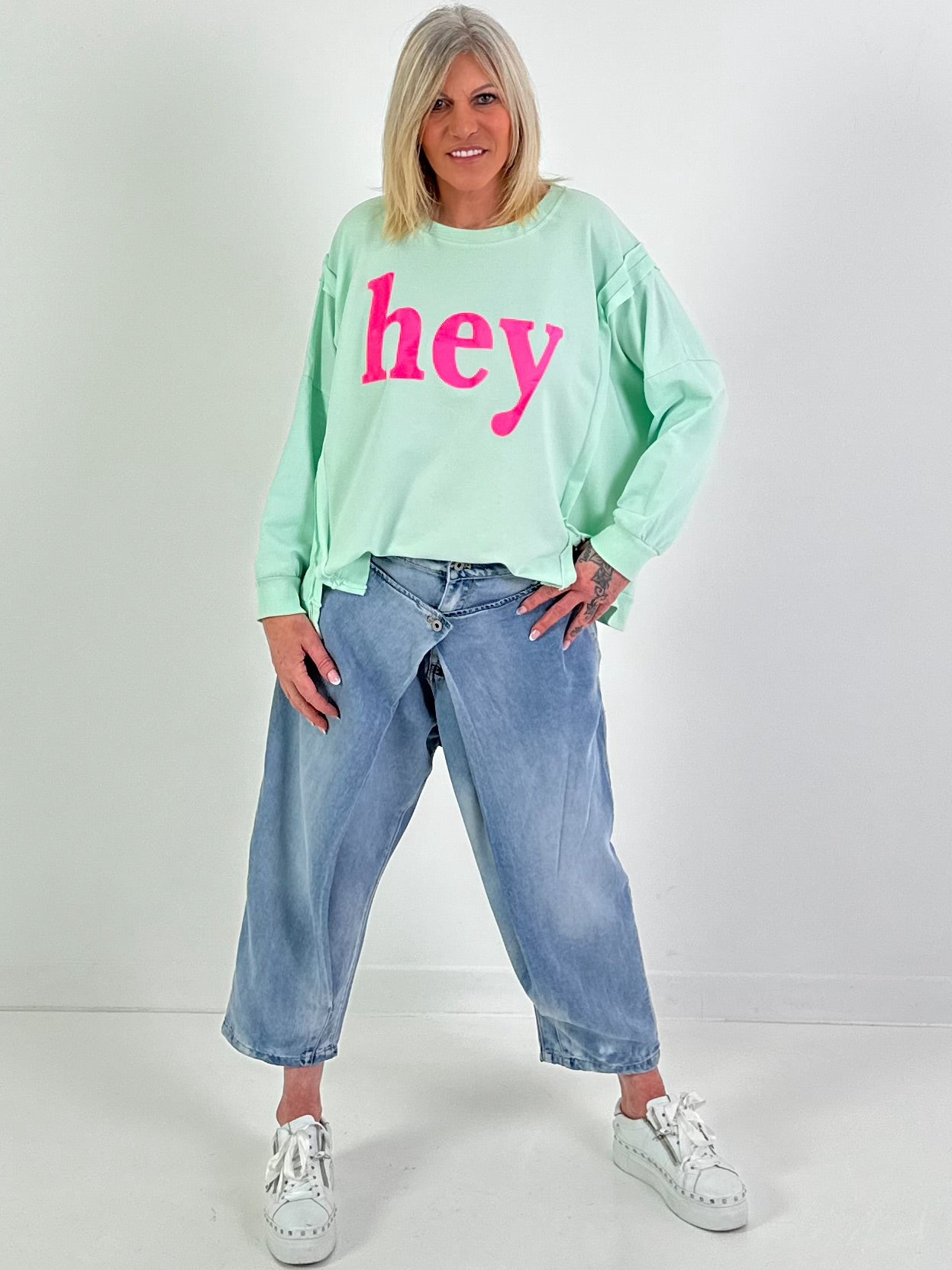 Sweater model "hey" - watergreen