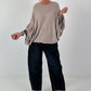 Oversized Pullover mit raffinierten Details - taupe