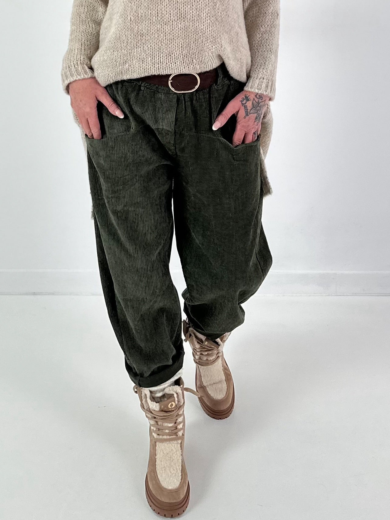 Corduroy trousers model “Casual Comfort” - olive