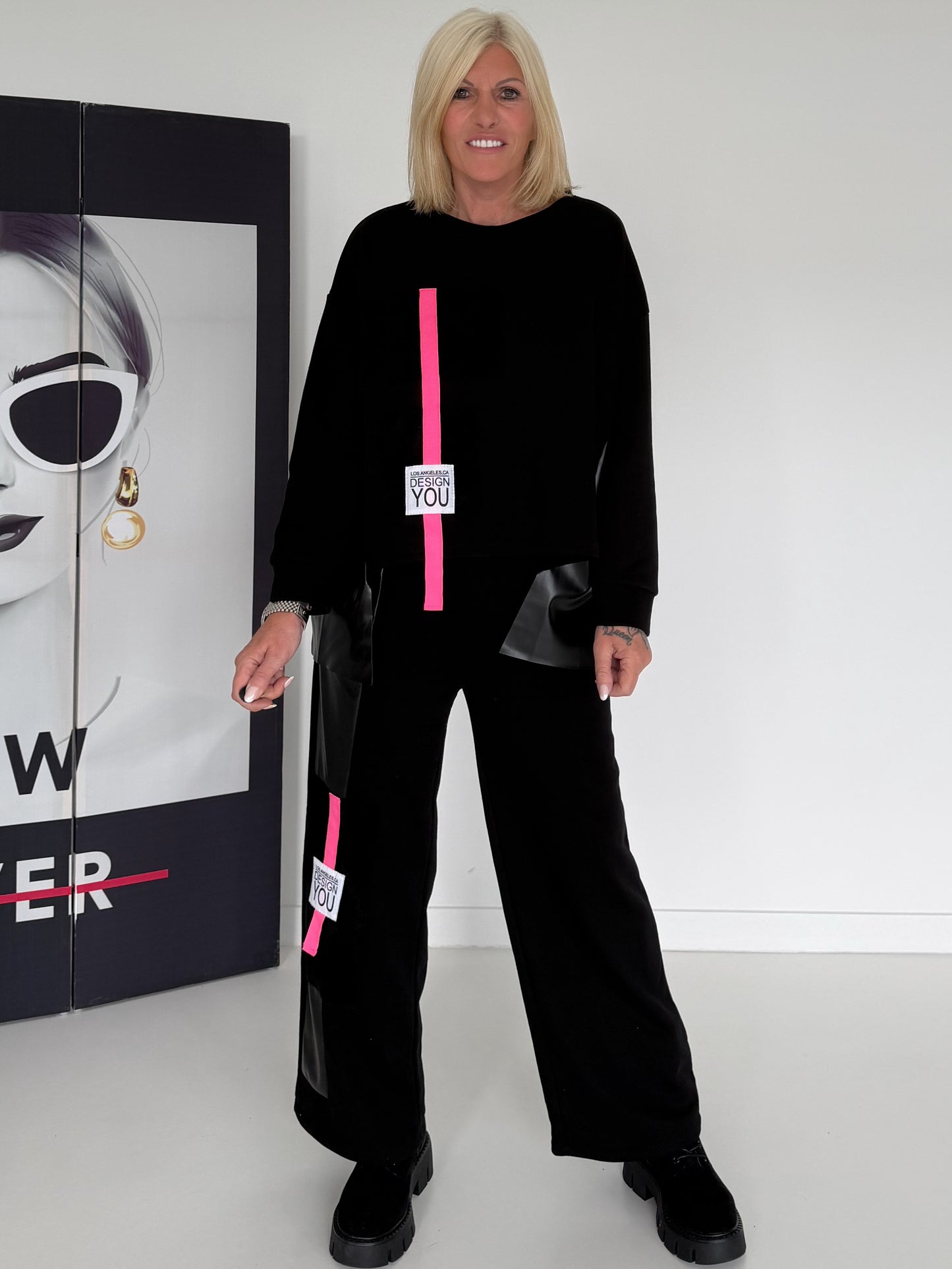 Stylischer Zweiteiler mit Lederoptik- und Kord-Details - schwarz