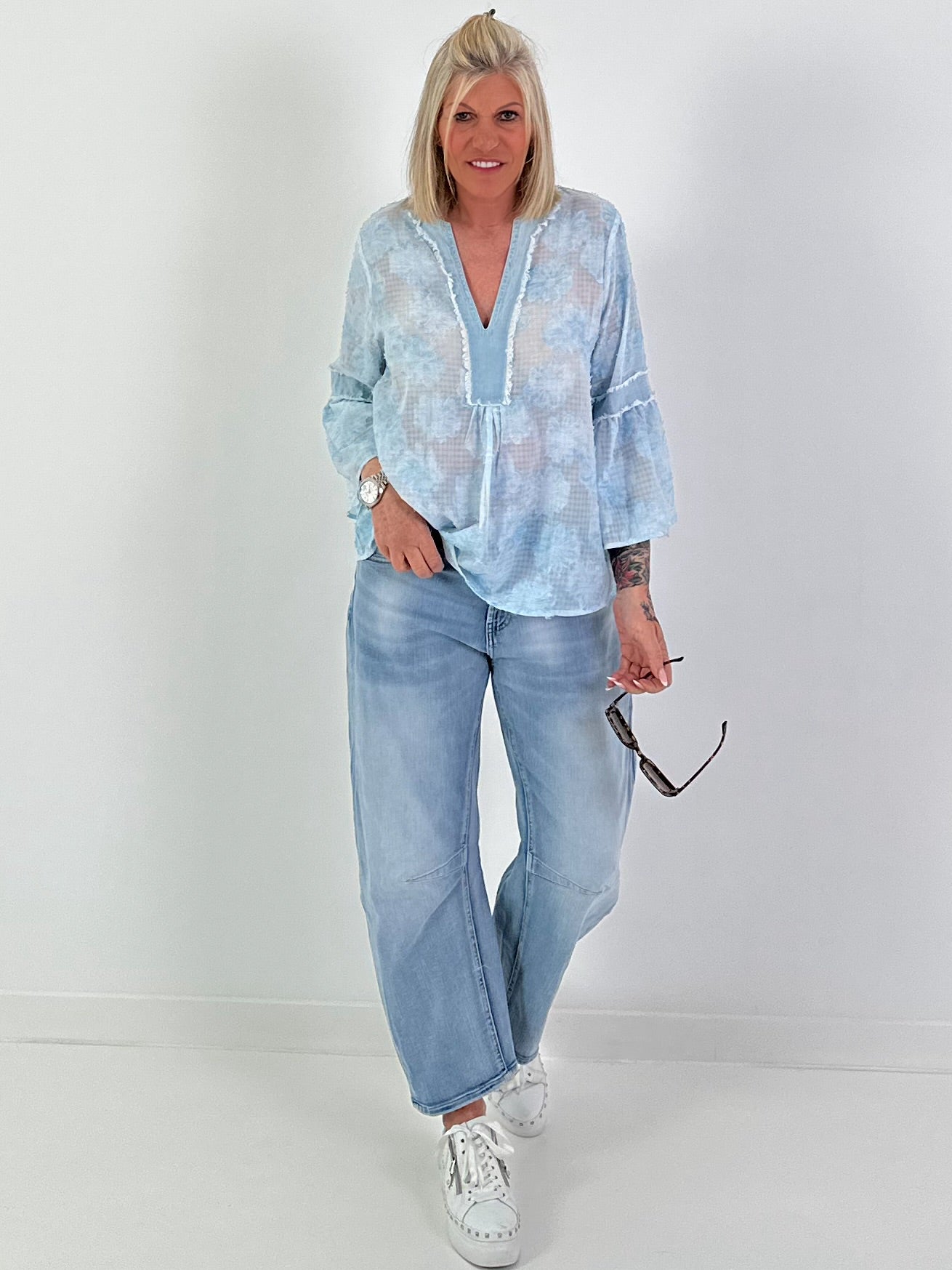 Tunic with floral pattern and denim details - light blue