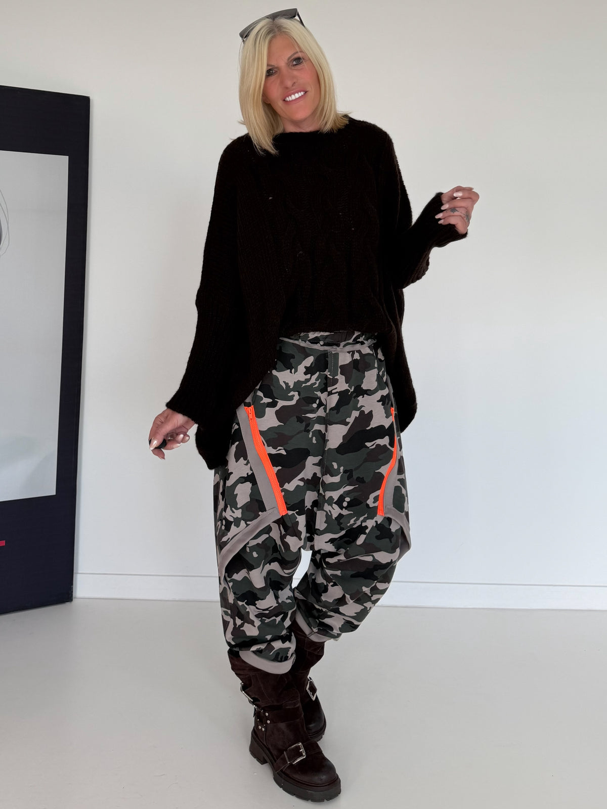 Pullover mit Stulpenärmeln und Zopfmuster - mokka