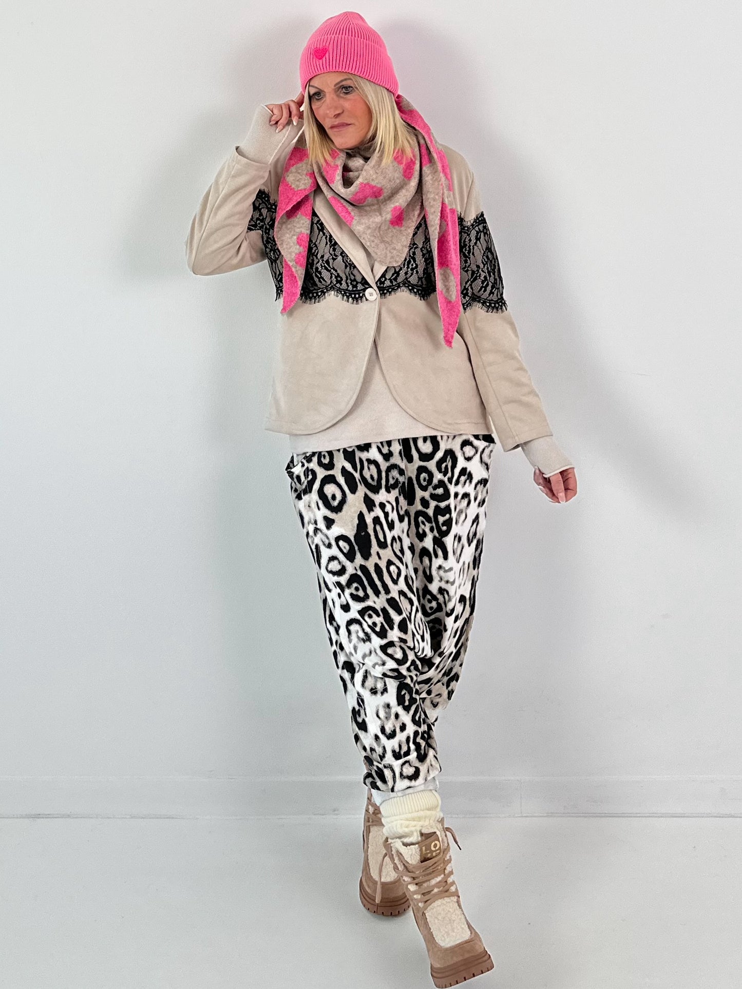 Suède-look blazer model "Lace Line" - beige