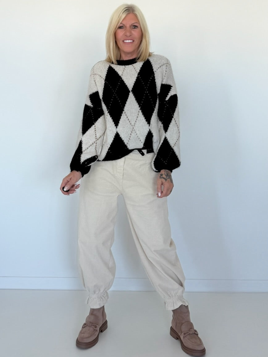 Weicher Pullover im Rautenmuster - beige-schwarz