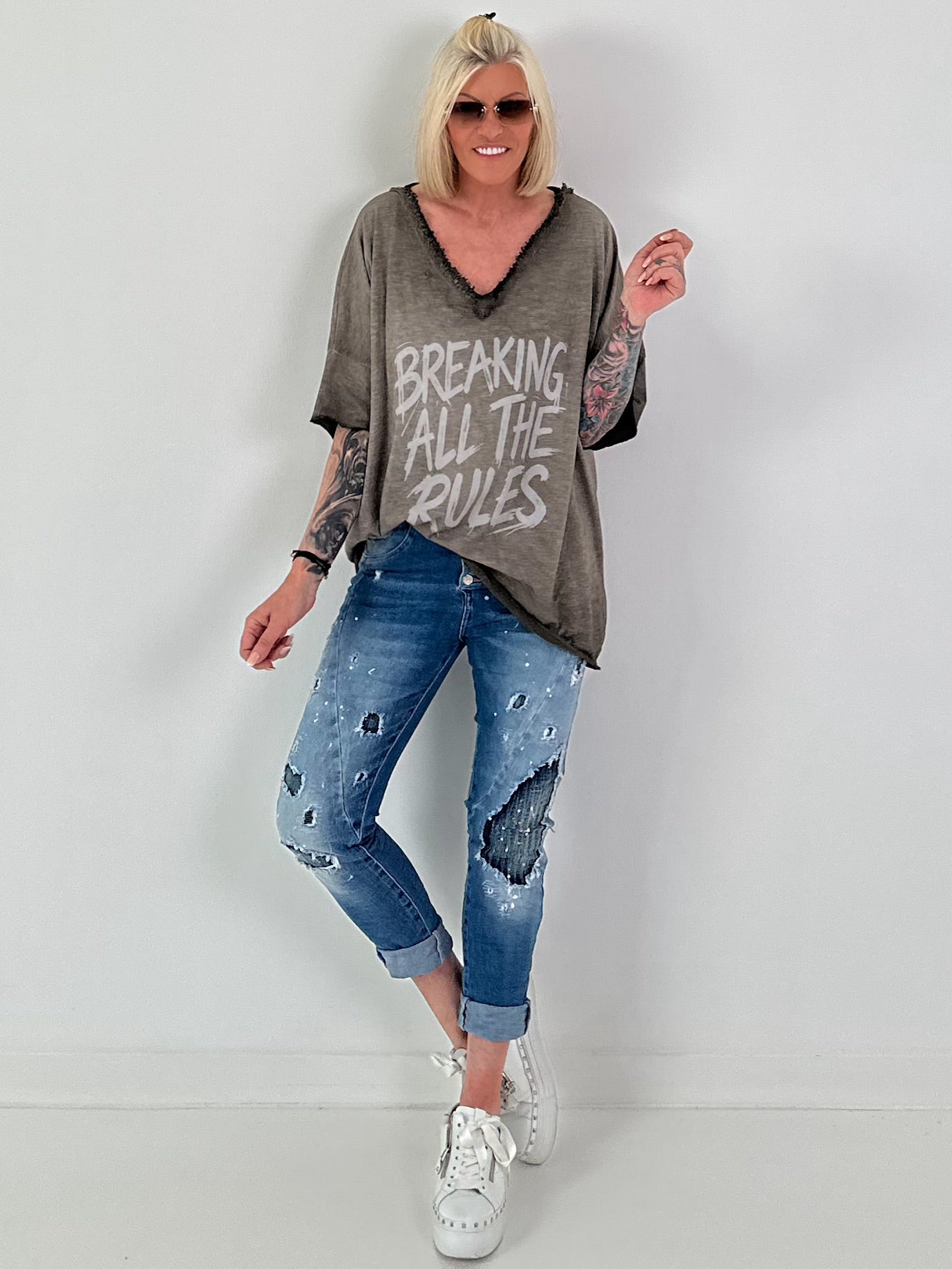 Oversized Shirt Breaking Rules - schoko