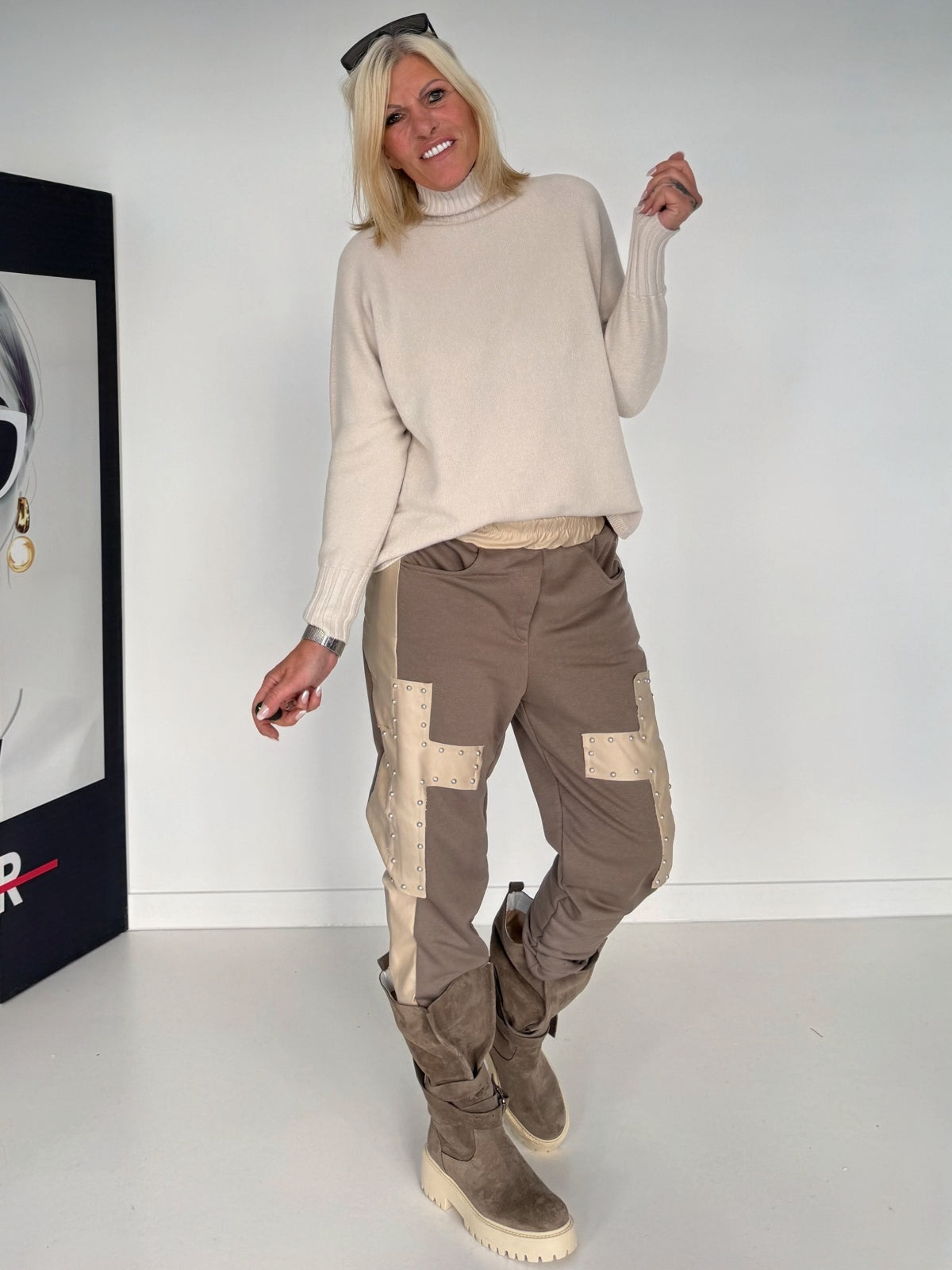 Sweathose im Materialmix - taupe-beige